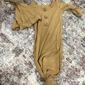 Caden Lane gown and hat